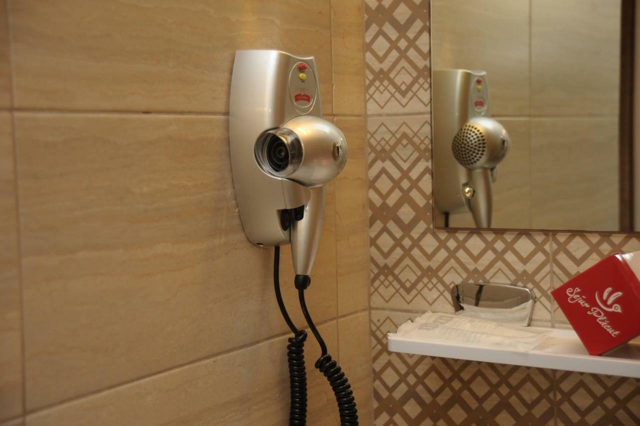 Hotel Pinguin Eforie Nord Ngoại thất bức ảnh