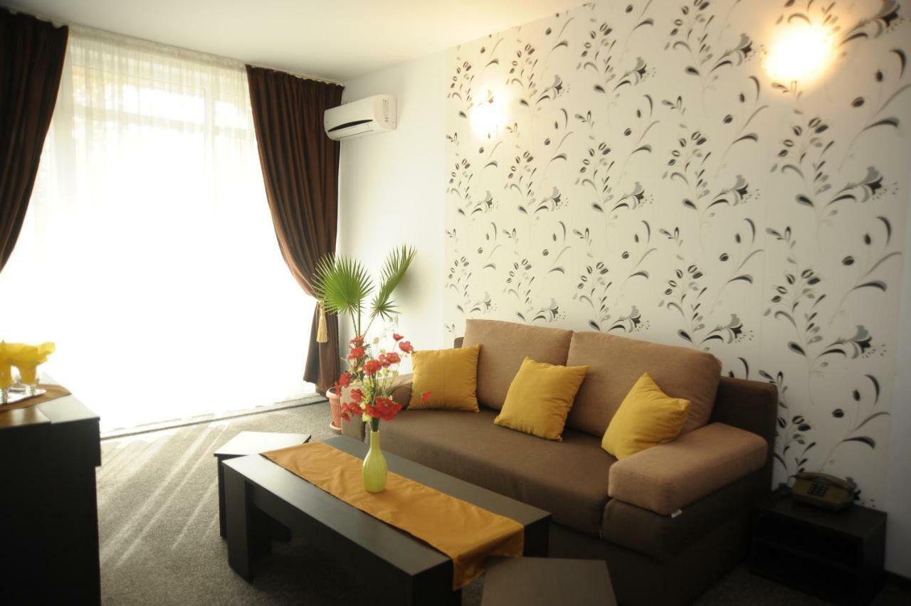 Hotel Pinguin Eforie Nord Ngoại thất bức ảnh